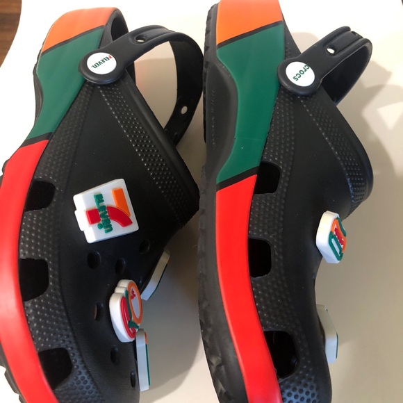 7-Eleven X Crocs Classic Clog 7-11 - Picture 6 of 6